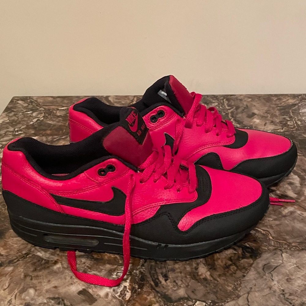 Air Max 1 Leather Premium 'Gym Red Black'
